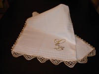 Pano Bordado "Abecedário" - Acabamento em Crochet 